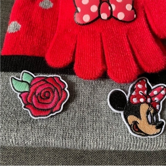 Berkshire Fashion Minnie Mouse polka dots Winter Beanie Hat and gloves set - Picture 4 of 6